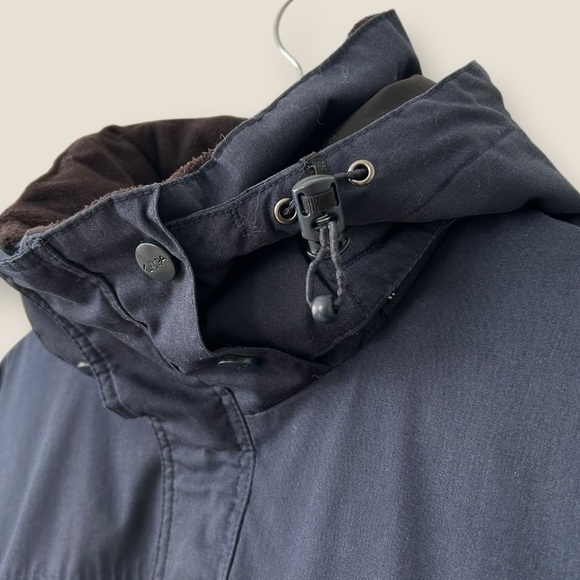 Tundra Canada Heavyweight Winter Jacket - Picture 7 of 15